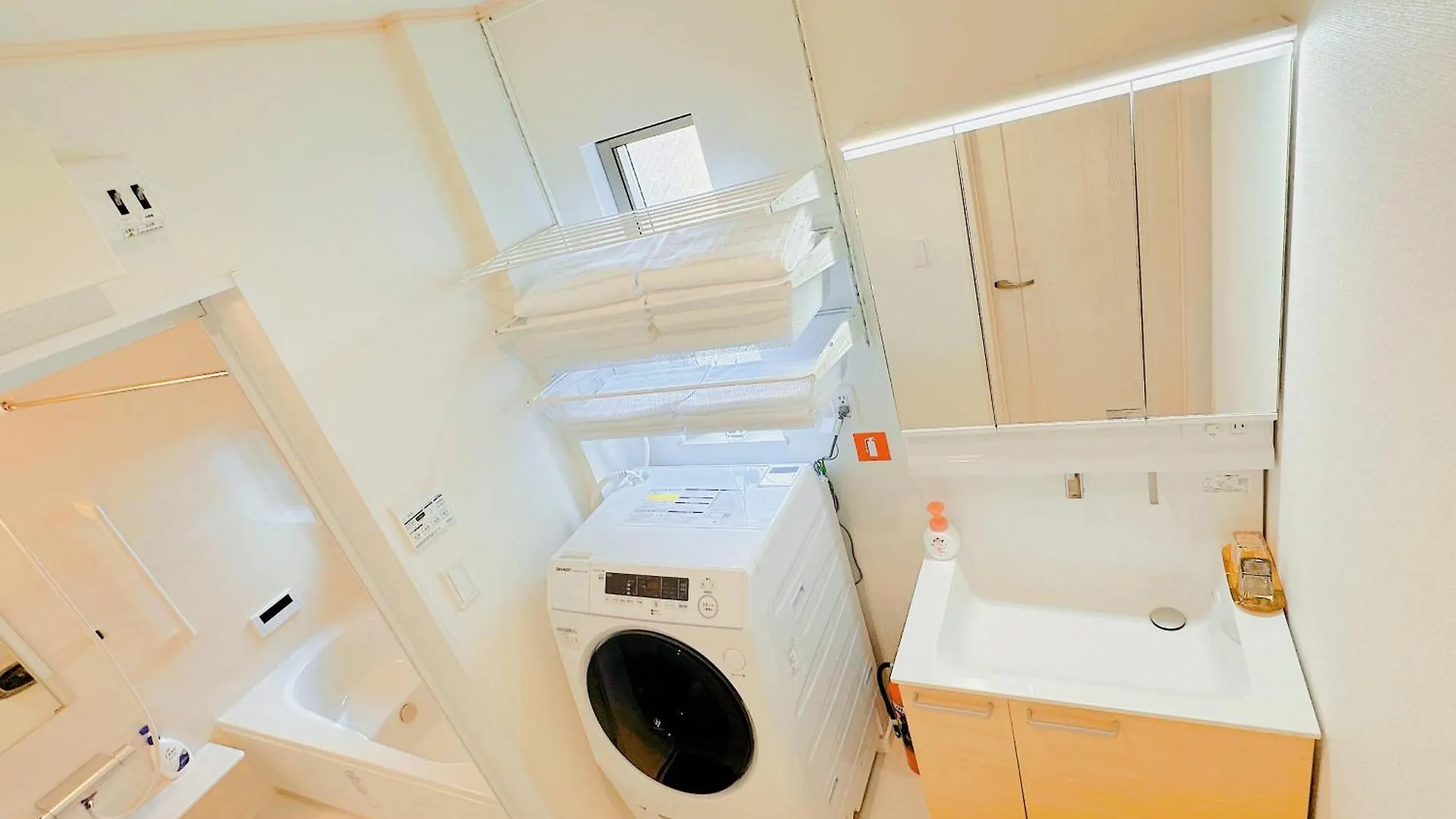 吉屋 Hotel Tokyo 0*,  Japan